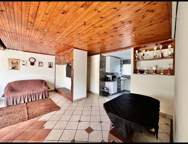 5 BEDROOM HOUSE FOR SALE IN COPESVILLE
